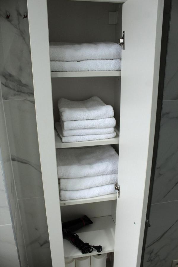 White Apartment, 2 Chambre-Arrivee Autonome-Wifi Rapide リエージュ エクステリア 写真